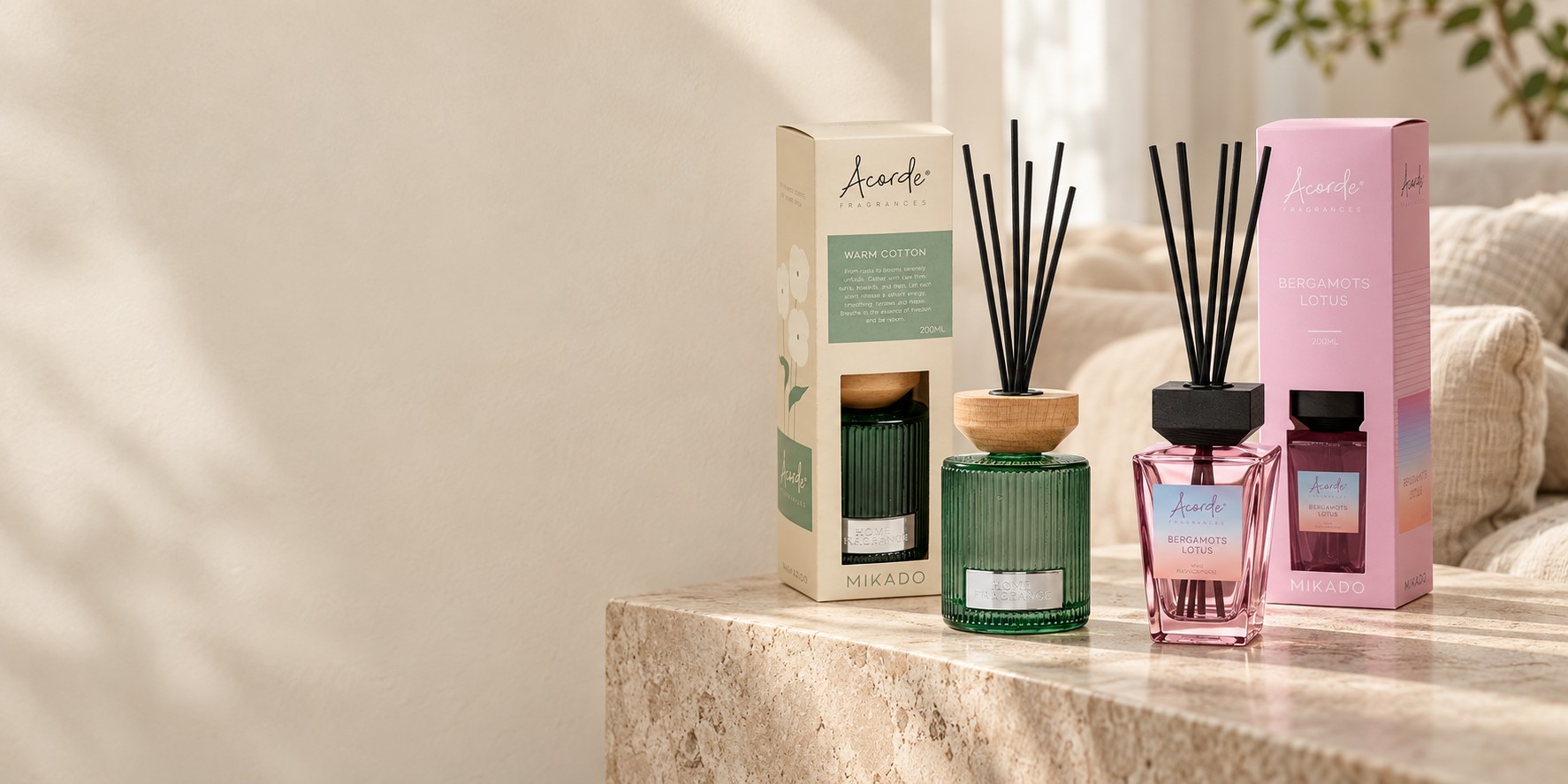 Mikados Acorde Warm Cotton et Bergamots Lotus 200 ml dans un intérieur aux tons naturels